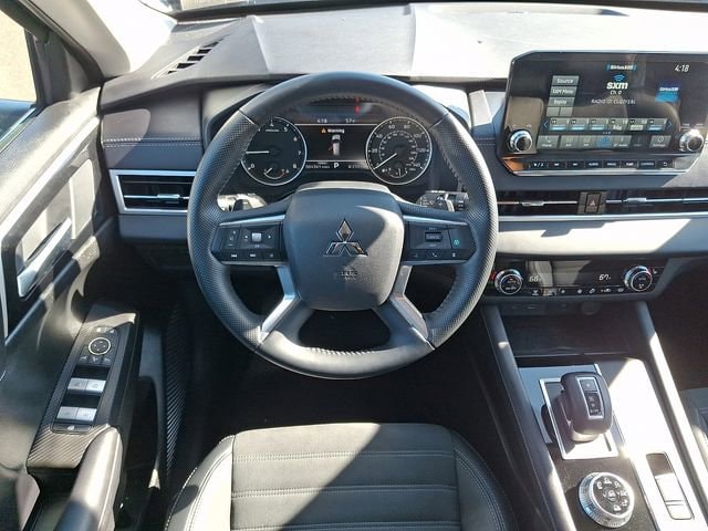 2024 Mitsubishi Outlander SE - Photo 11