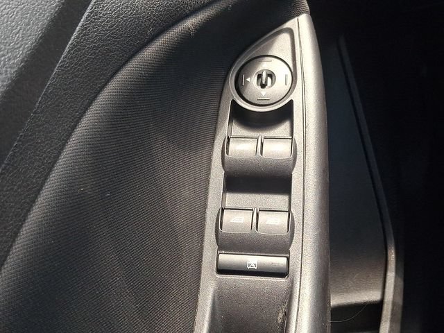 2017 Ford Focus SE - Photo 23