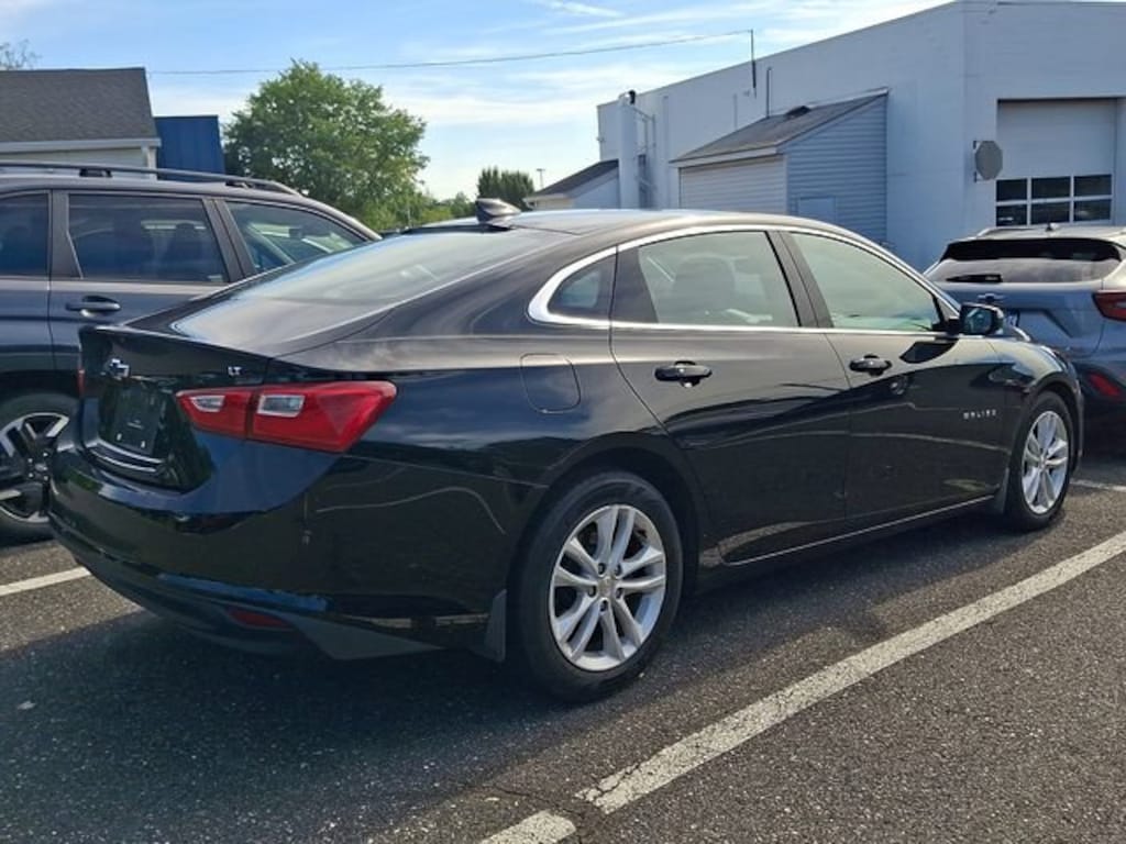 Used 2018 Chevrolet Malibu LT Car