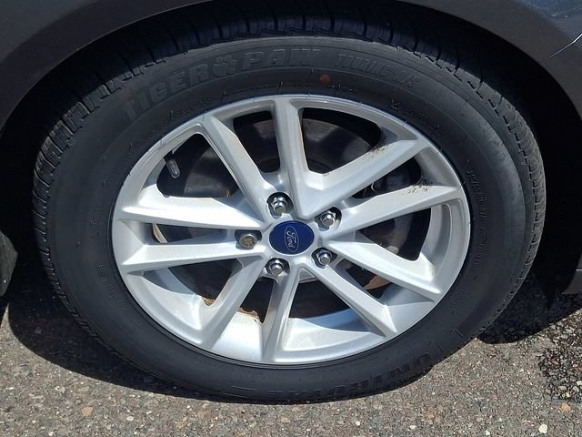 2017 Ford Focus SE - Photo 8