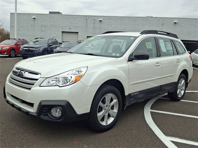 2014 Subaru Outback 2.5i photo 3