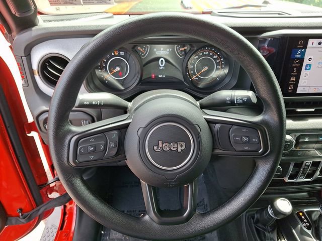 2025 Jeep Gladiator Nighthawk - Photo 18