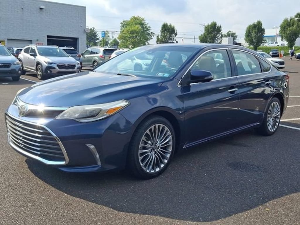 Used 2016 Toyota Avalon Limited Sedan