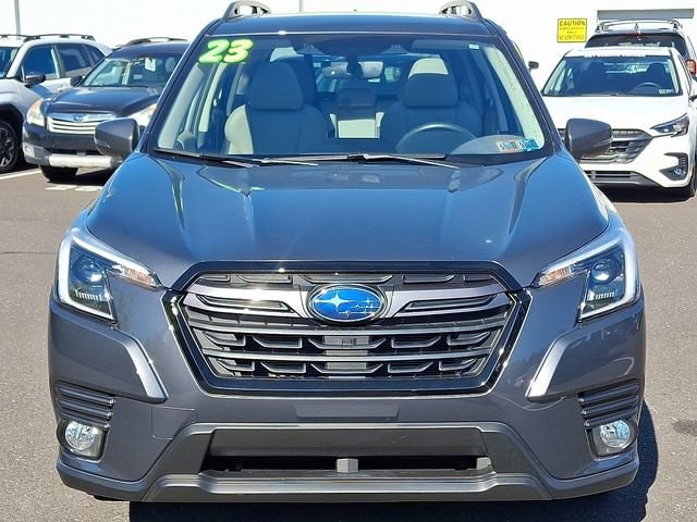 2023 Subaru Forester Limited - Photo 2