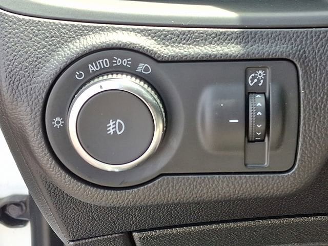 2020 Buick Envision Essence - Photo 25
