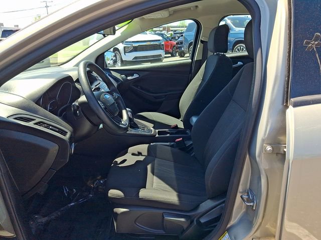 2015 Ford Focus SE - Photo 13