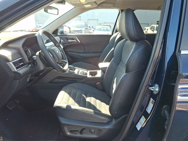 2024 Mitsubishi Outlander SE - Photo 13
