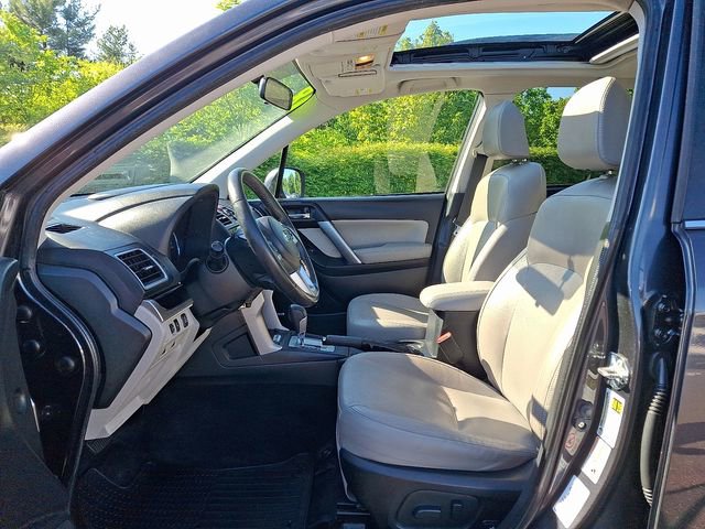 2018 Subaru Forester Limited - Photo 13
