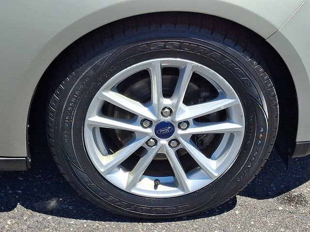 2015 Ford Focus SE - Photo 8