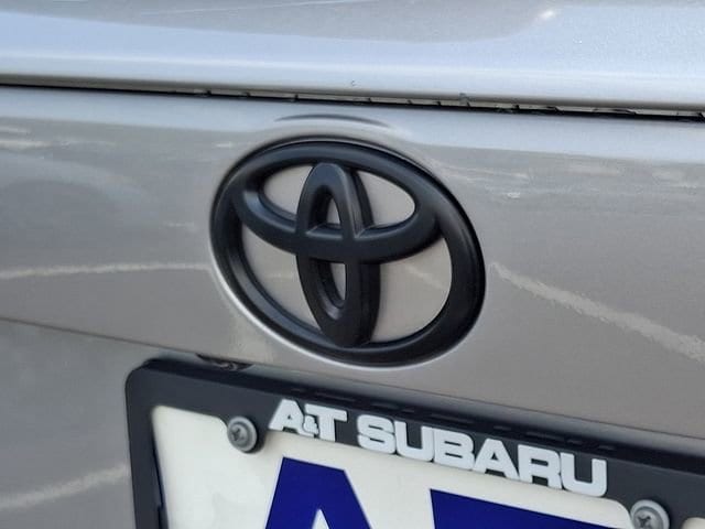 2019 Toyota RAV4 LE - Photo 29