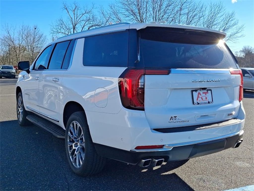 Used 2025 GMC Yukon XL Denali SUV
