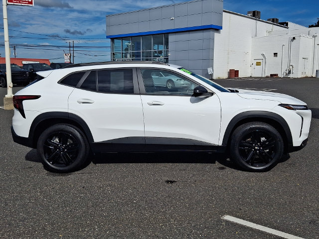 2024 Chevrolet Trax Activ - Photo 7