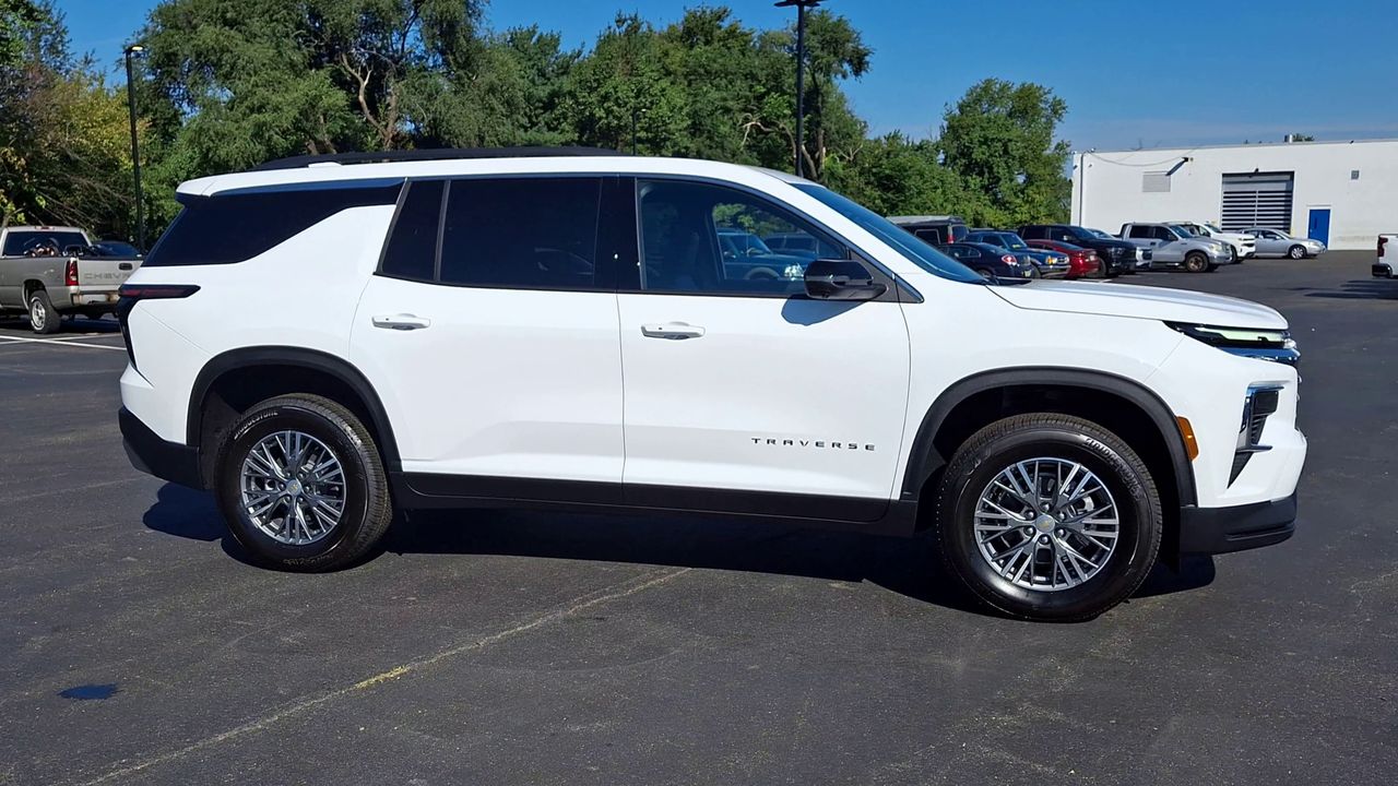 New 2027 Chevrolet Traverse LT SUV