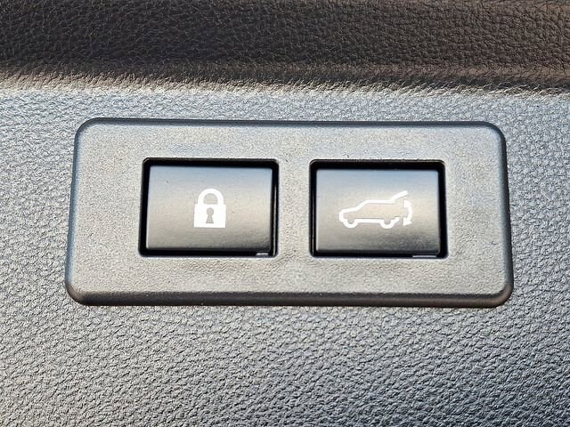 2023 Subaru Forester Touring - Photo 35