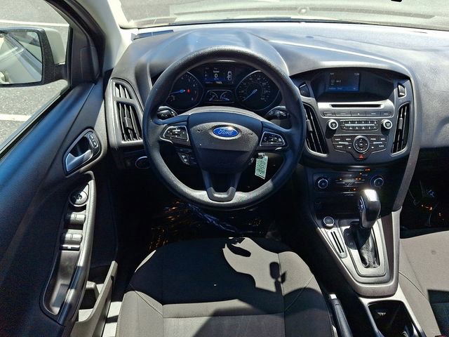 2015 Ford Focus SE - Photo 11