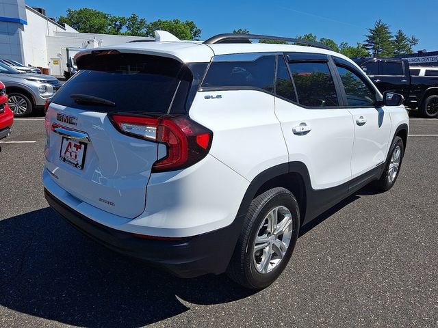 2022 GMC Terrain SLE - Photo 6