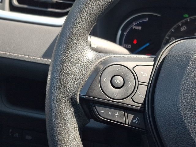 2024 Toyota RAV4 XLE - Photo 23