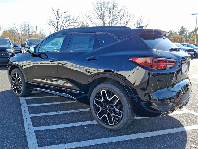 2025 Chevrolet Blazer RS photo 3