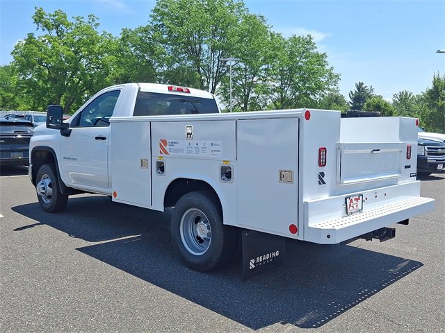 2025 Chevrolet Silverado 3500HD Work Truck photo 3