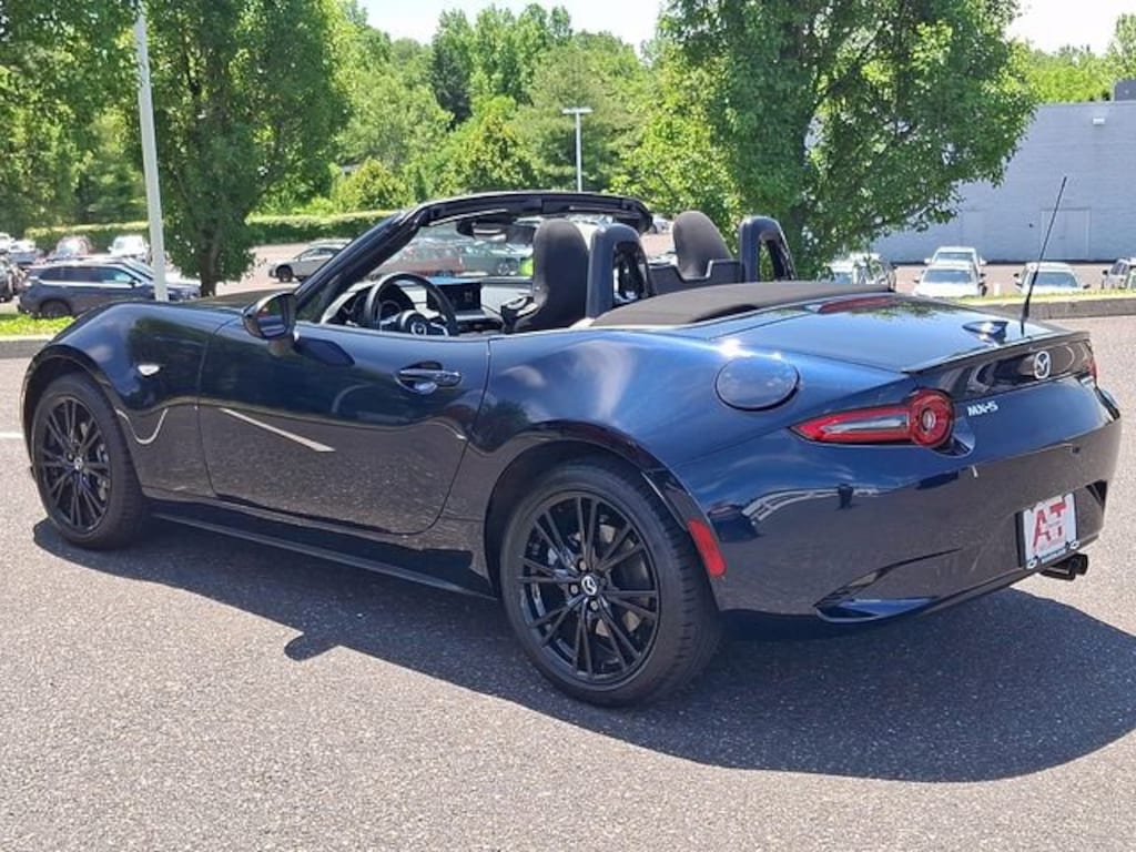 Used 2025 Mazda MX-5 Miata Club Convertible