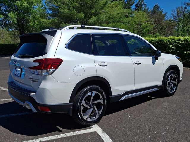 2024 Subaru Forester Touring - Photo 6
