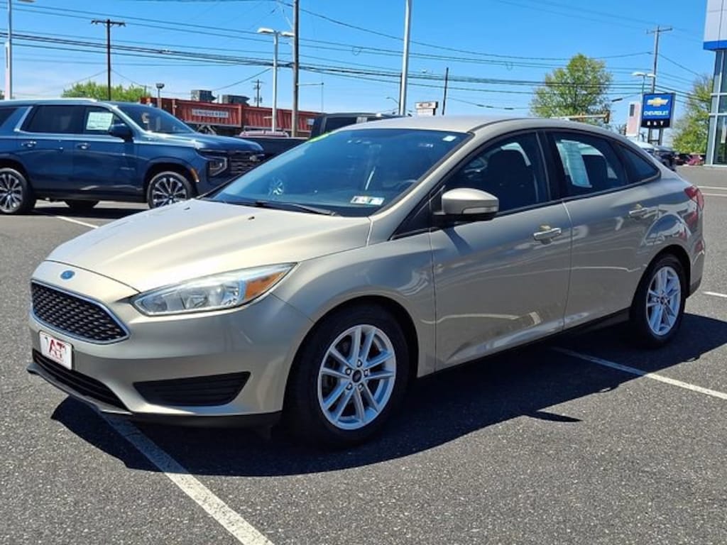 Used 2015 Ford Focus SE