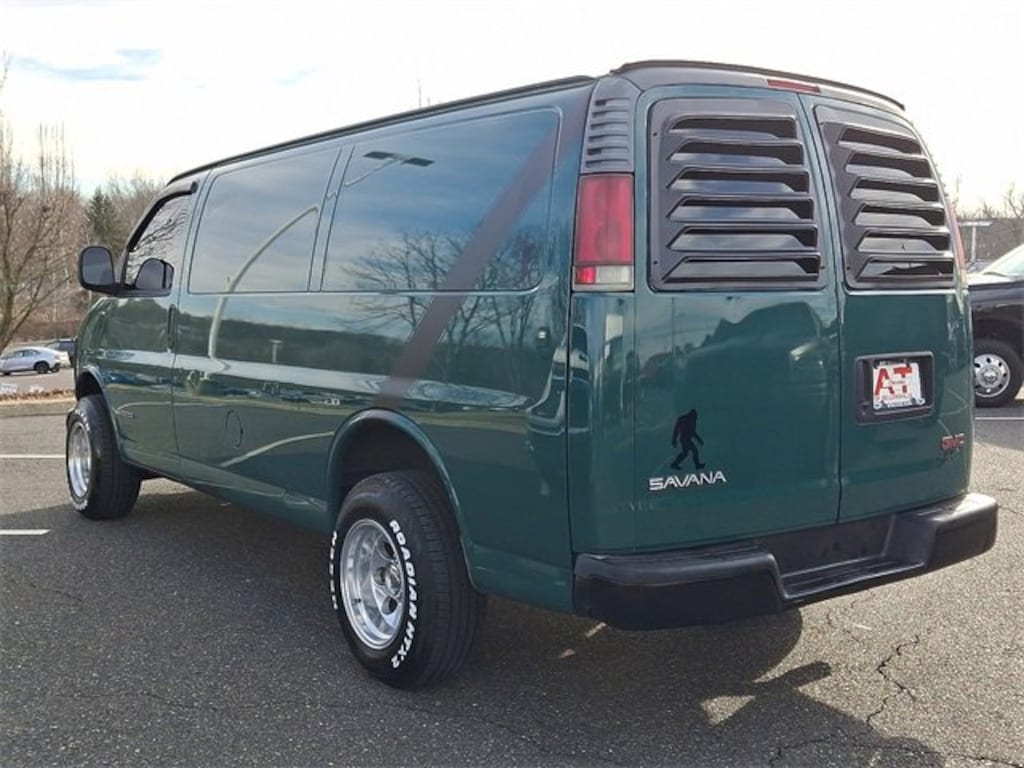 Used 2001 GMC Savana Cargo 2500 Standard Van