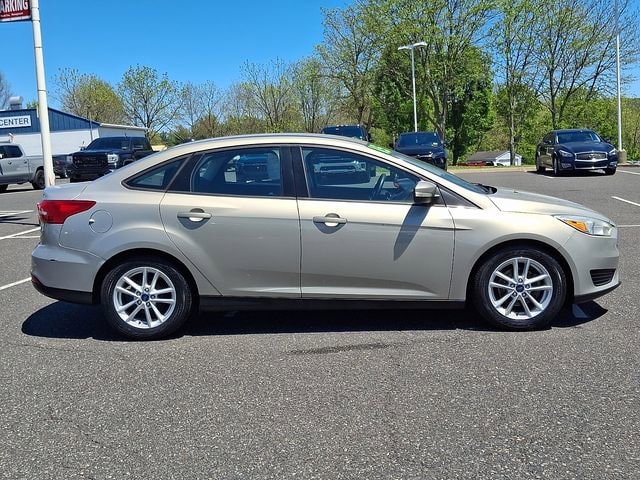 2015 Ford Focus SE - Photo 7