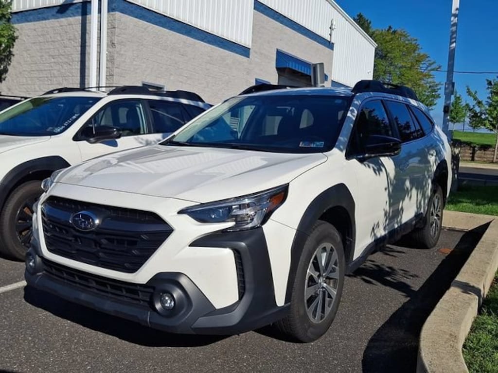Used 2024 Subaru Outback Premium SUV