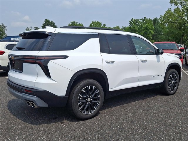 2026 Chevrolet Traverse photo 4