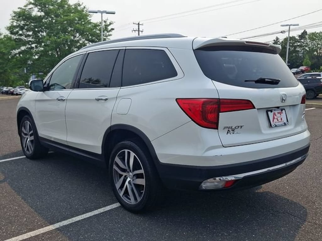 Used 2016 Honda Pilot Touring SUV