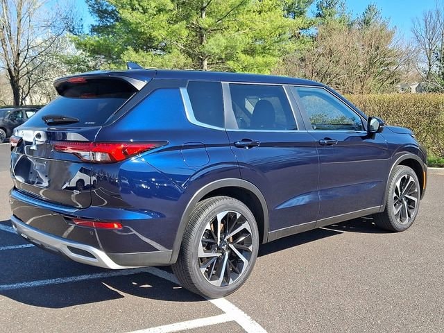 2024 Mitsubishi Outlander SE - Photo 6