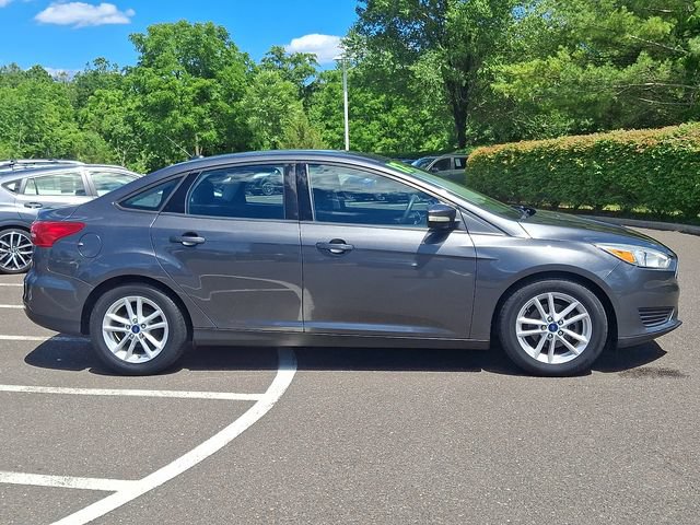 2017 Ford Focus SE - Photo 7