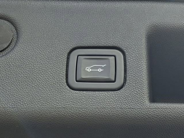 2023 Chevrolet Equinox RS - Photo 28