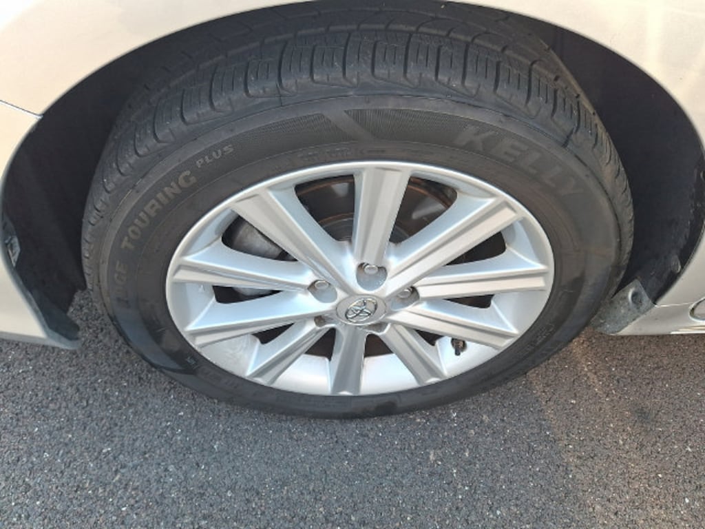 Used 2013 Toyota Camry XLE Sedan