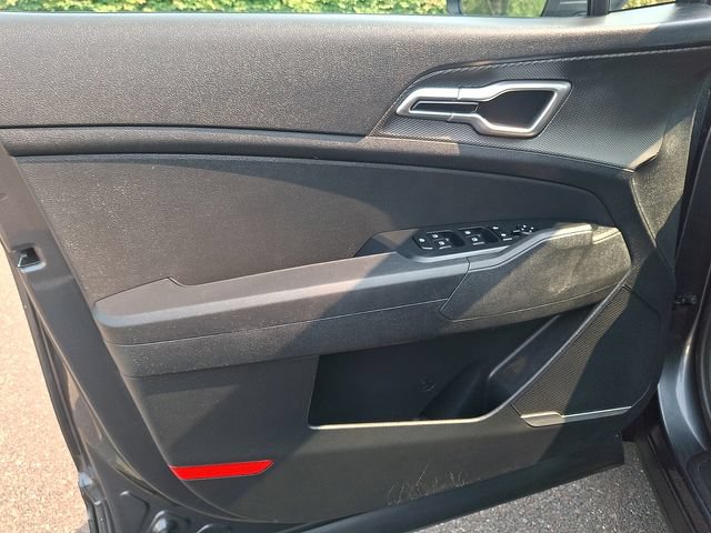 2023 Kia Sportage LX Hybrid - Photo 12