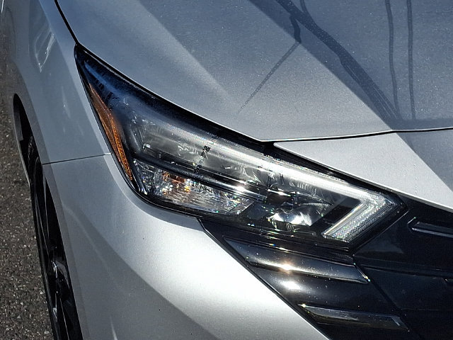 2024 Nissan Versa Sedan SR - Photo 9