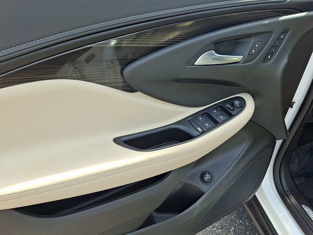 2020 Buick Envision Essence - Photo 12