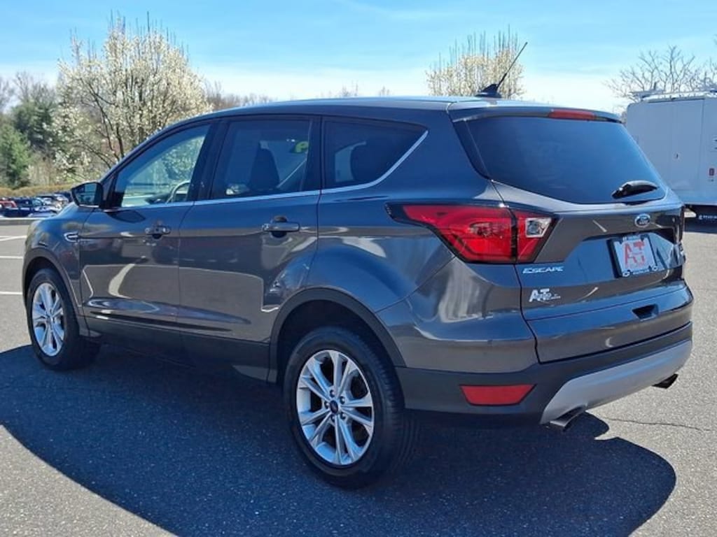 Used 2019 Ford Escape SE SUV