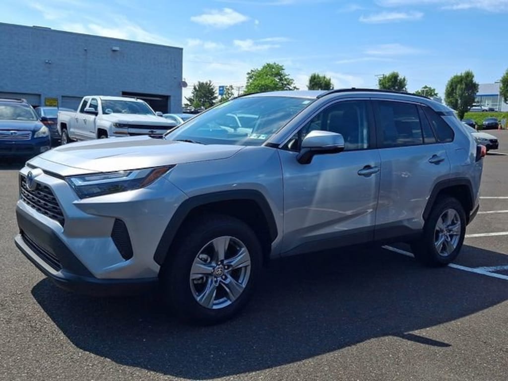 Used 2024 Toyota RAV4 Hybrid XLE SUV