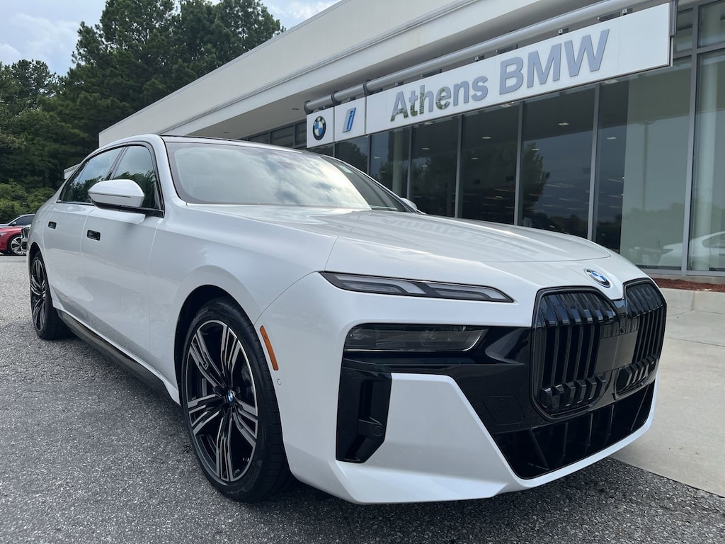 Used 2025 BMW i7 xDrive60 Sedan