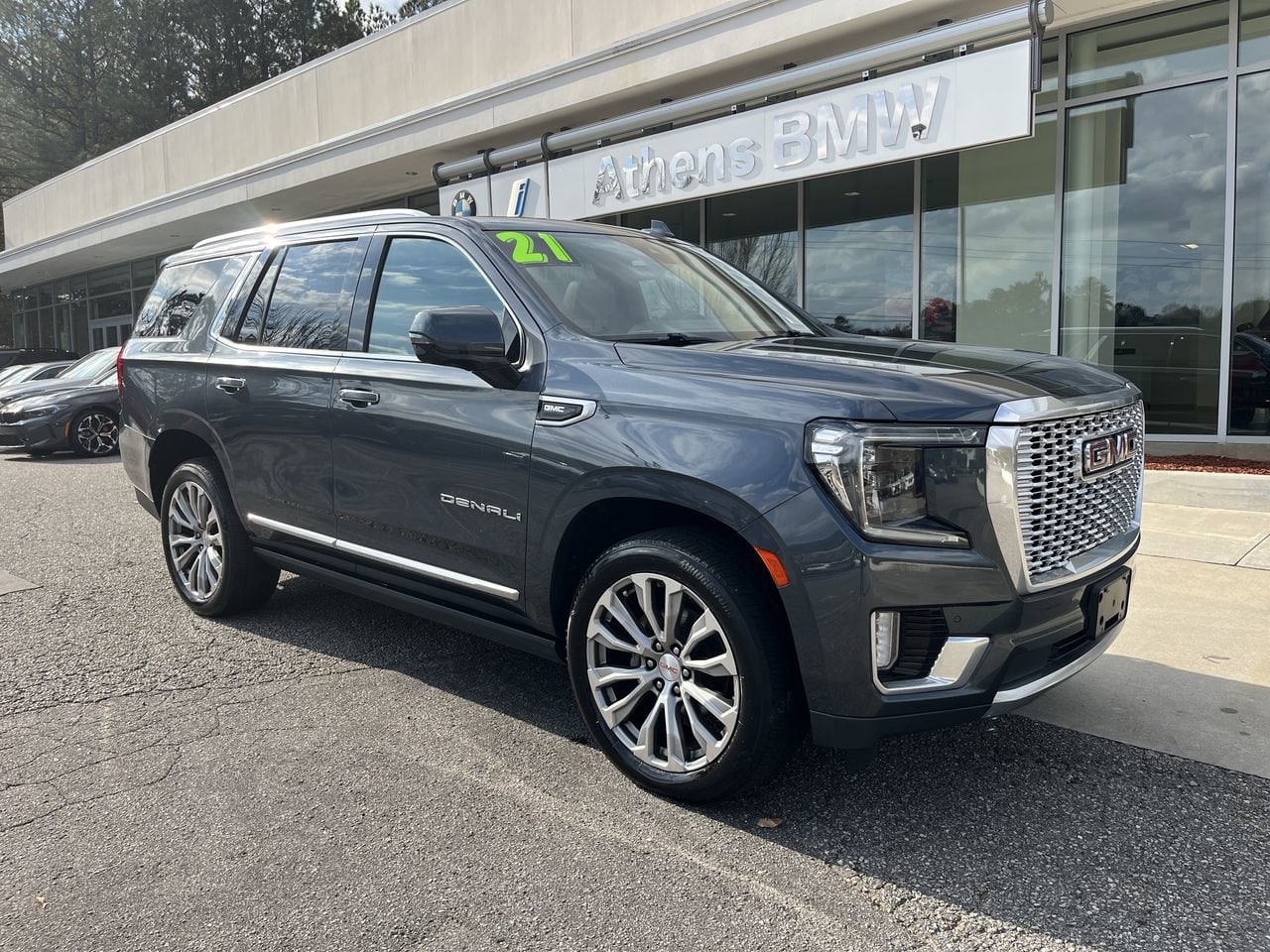 2021 GMC Yukon Denali's photo