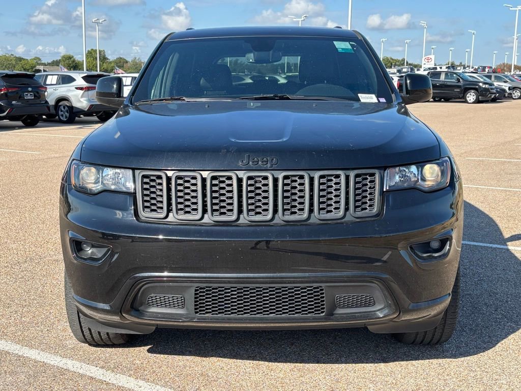 2022 Jeep Cherokee Laredo X photo 2