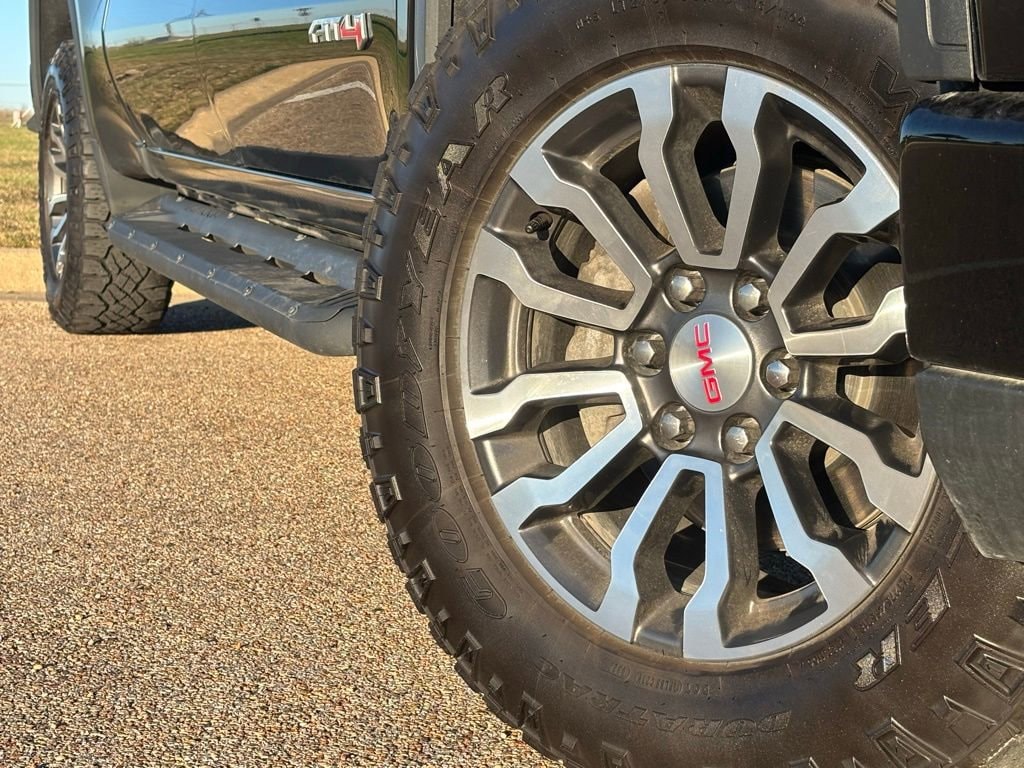 Used 2022 GMC Sierra 1500 AT4 Truck Crew Cab