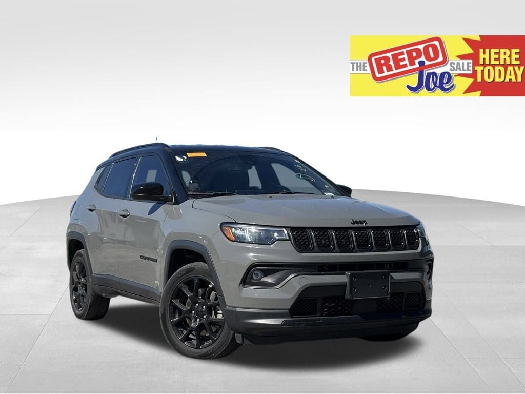 2023 Jeep Compass Altitude