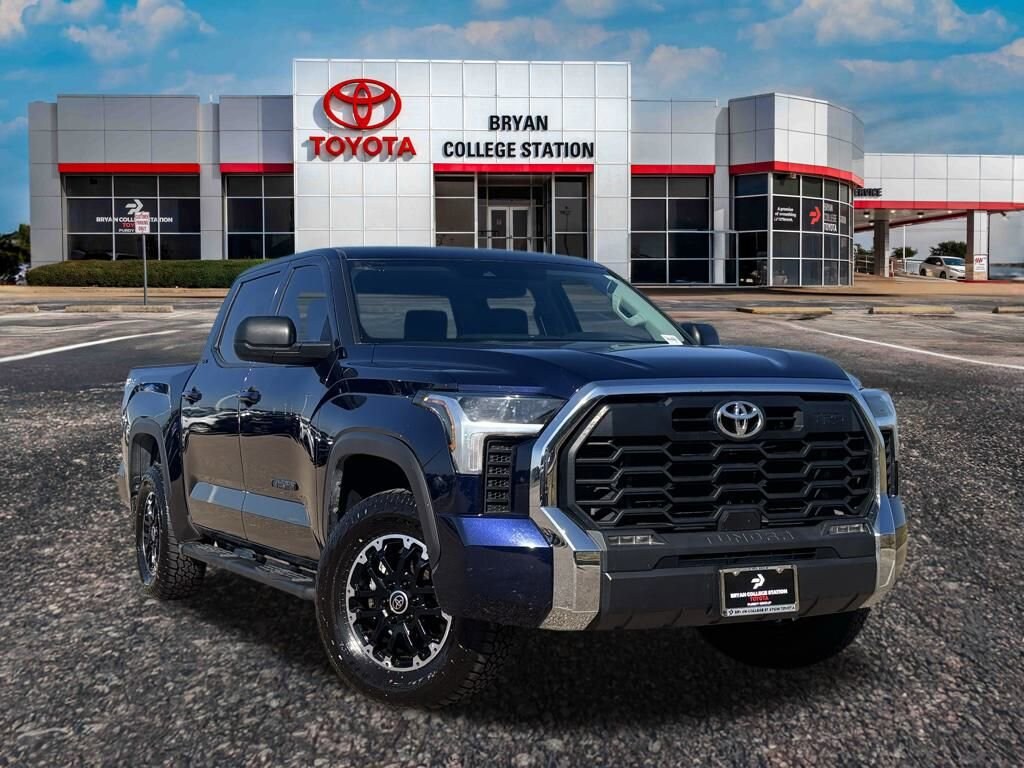 Used 2022 Toyota Tundra SR5 3.5L V6 Truck CrewMax
