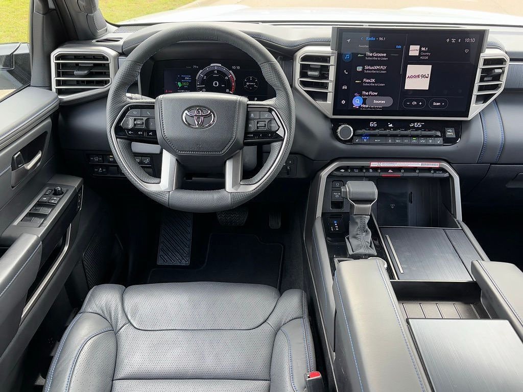 2026 Toyota Tundra Platinum - Photo 9