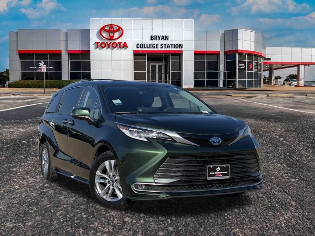 Certified 2024 Toyota Sienna Limited 7 Passenger Van Passenger Van