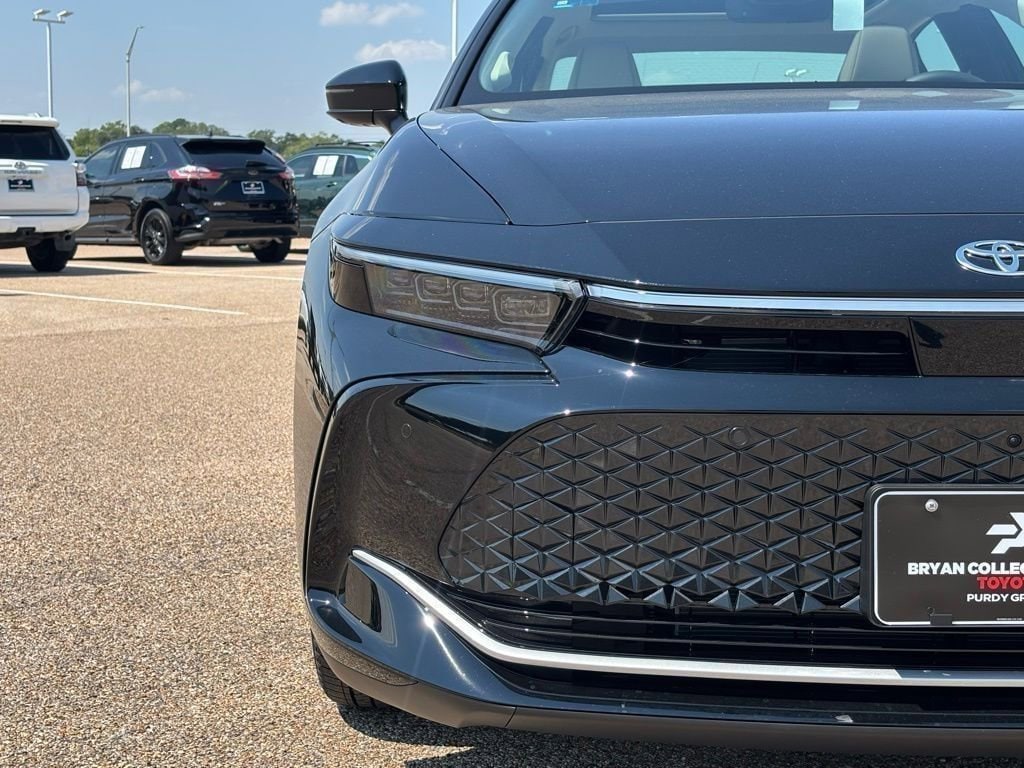 New 2026 Toyota Crown Limited LIMITED