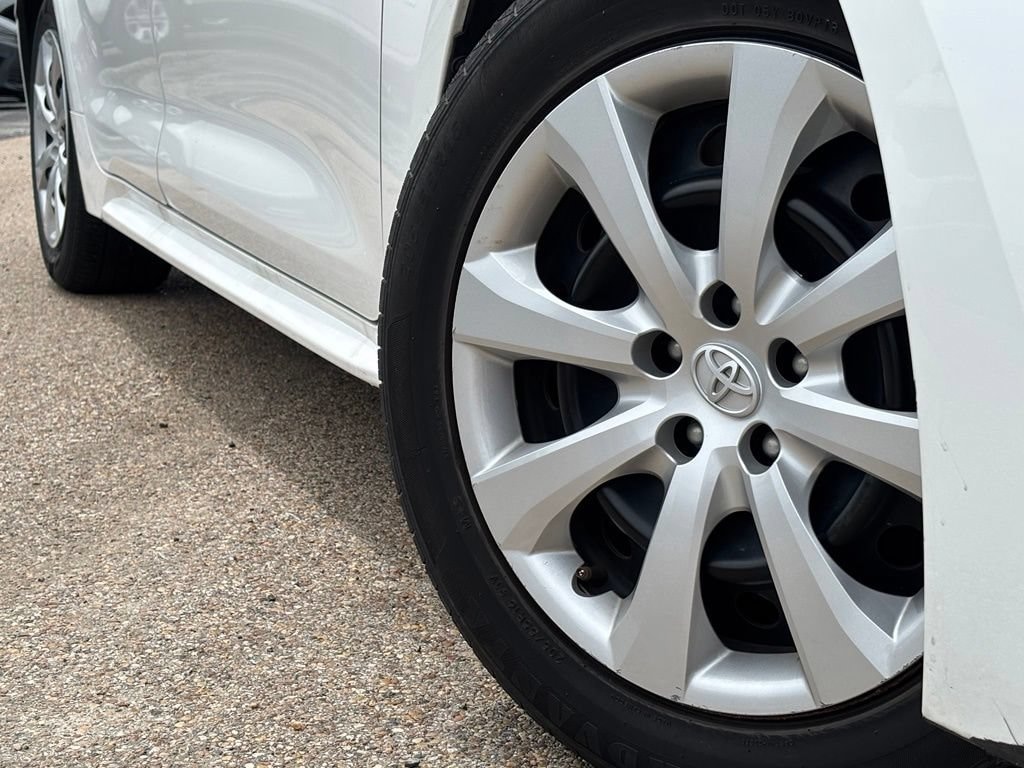 Used 2024 Toyota Corolla LE Sedan